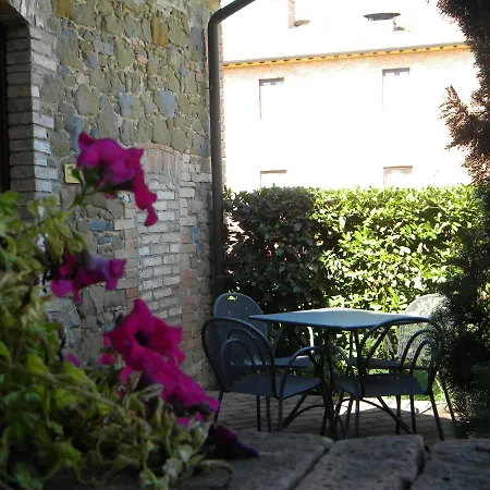 アパート Le Coloniche デルータ